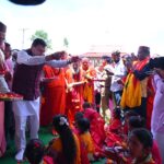 सीएम ने डोल आश्रम में 1100 कन्याओं का पूजन किया, नर-नारायण मूर्तियों का किया अनावरण