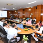 ड्रॉप आउट बच्चों की संख्या को कम करने के लिए हर संभव प्रयास किये जाएः सीएम