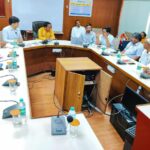 डा. धन सिंह रावत ने की यूपी के अधिकारियों से शिक्षा पर चर्चा