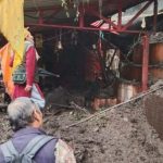 पंचम केदार कल्पेश्वर महादेव परिसर में भारी बारिश के बाद अचानक भूस्खलन होने से अफरा-तफरी मची
