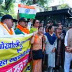 मुख्यमंत्री ने नेपाल आपदा राहत सहायता दल को हरी झंडी दिखाकर किया रवाना