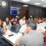 “आंगन का मिलन” कार्यक्रम को महज कार्यक्रम नहीं, जनसेवा के महत्वपूर्ण अभियान के रूप में लें अधिकारी: रेखा आर्या