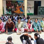 राजकीय बालिका इंटर कॉलेज पोखरी में मनाया गया गढ़भोज दिवस,परोसी गई भट्ट की चुड़कानी और झंगोरे की खीर